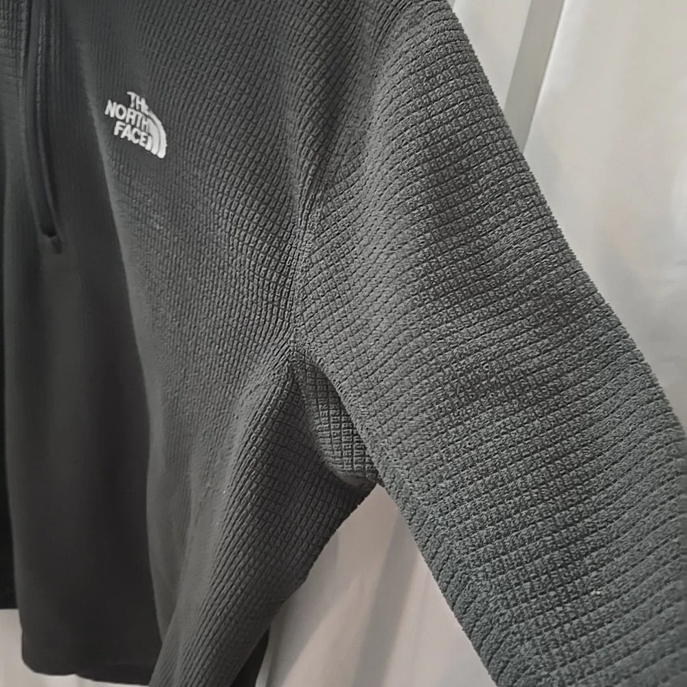 The North Face Mens Fleece Jacket Gray Textured 1/4 Zip Long Sleeve Mock Neck XL